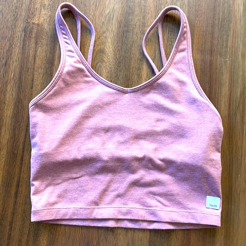 Vuori Crop Tank
